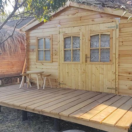 Edelweiss Guesthouse, Glamping And Camping Suhaia エクステリア 写真