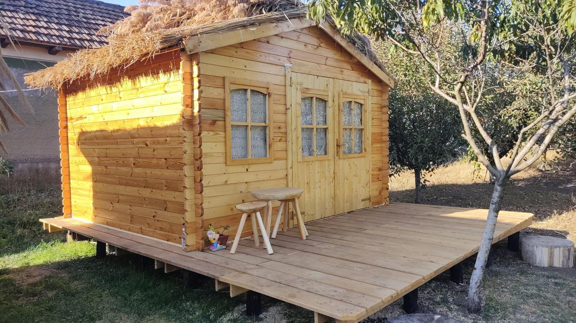 Edelweiss Guesthouse, Glamping And Camping Suhaia エクステリア 写真